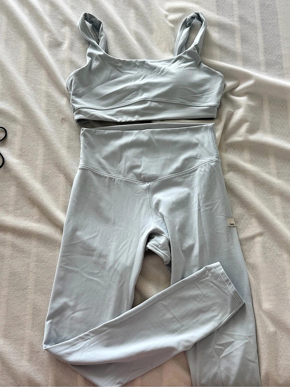 Vuori AllTheForm Legging Blue Sports Bra & Leggings Set Size Small Like New